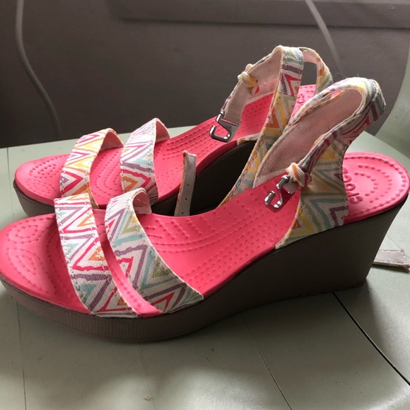 CROCS Shoes - Women’s Leigh sandal wedge